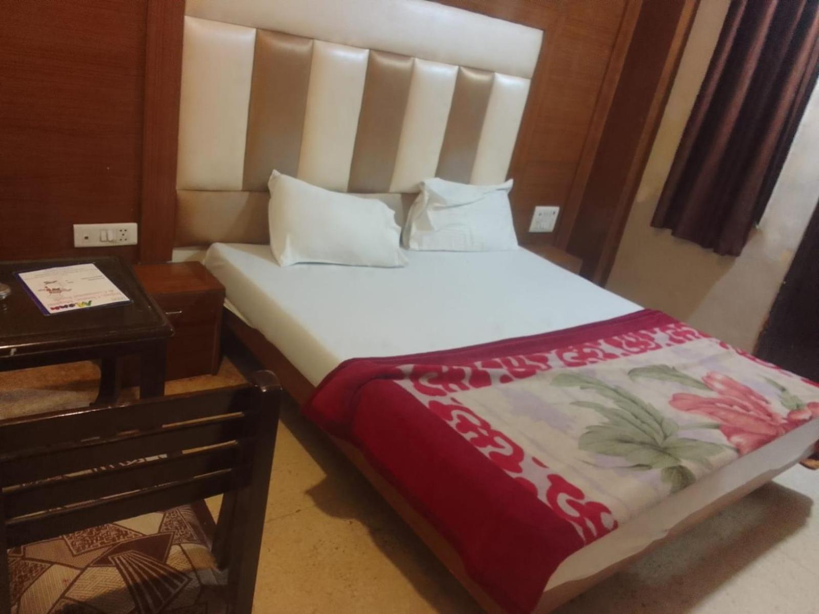 Hotel Noble Inn นิวเดลี ภายนอก รูปภาพ